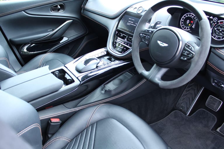 2021 Aston Martin DBX V8 550 5dr Touchtronic HATCHBACK PETROL Automatic