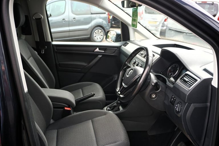 Volkswagen Caddy Maxi Life C20 LIFE TDI, Automatic, Disabled, Wheelchair