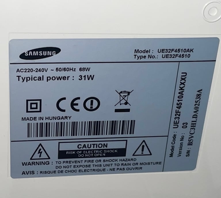 Smart TV: SAMSUNG Model : U32F4510AK
