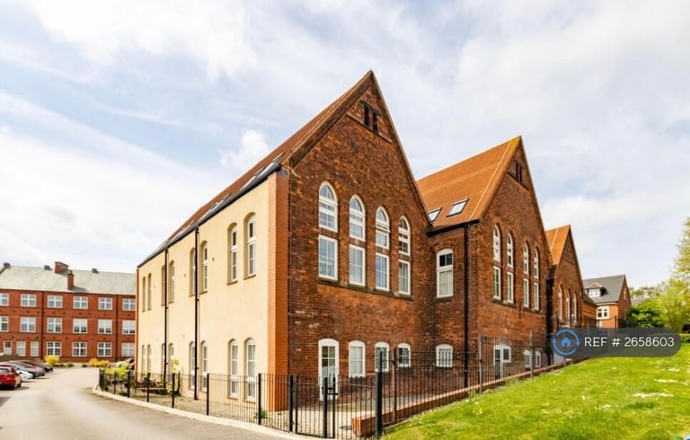 1 bedroom flat in The Brooks, Smethwick, B66 (1 bed) (#2658603)