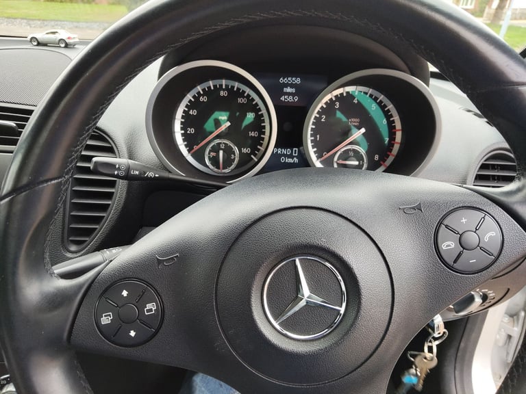 Mercedes-Benz, SLK, Convertible, 2010, Semi-Auto, 1796 (cc), 2 doors