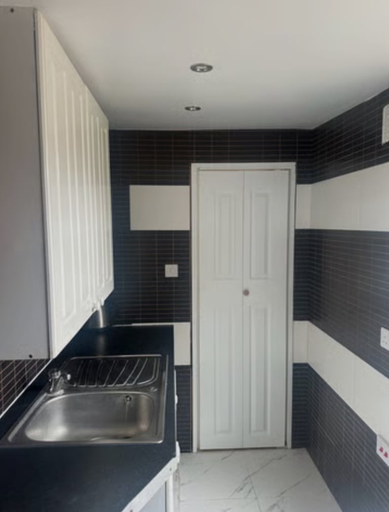 Luton Studio Flat LU1 5PY