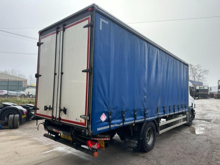 Scania P250 DB 4X2 CURTAIN SIDE WITH TUCKAWAY TAIL LIFT