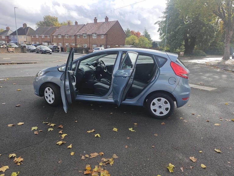  I sell ford fiesta 1.6 diesel Ford, FIESTA, Hatchback, 2010, Manual, 1560 (cc), 5 doors
