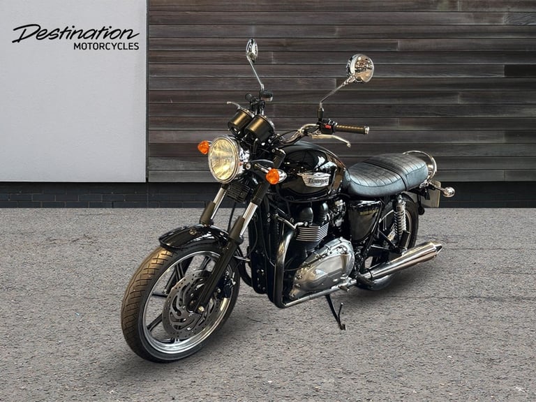 2009 Triumph Bonneville AIR COOLED black