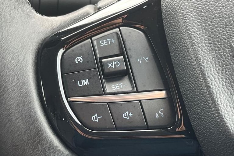 2024 Ford Transit Custom 300 Limited L2 LWB FWD 2.0 EcoBlue 136ps CRUISE CONTROL, PLY LINED, AIR ...