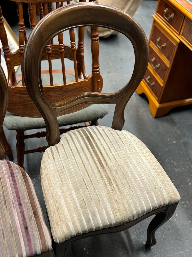 2 gorgeous vintage balloon back chairs.