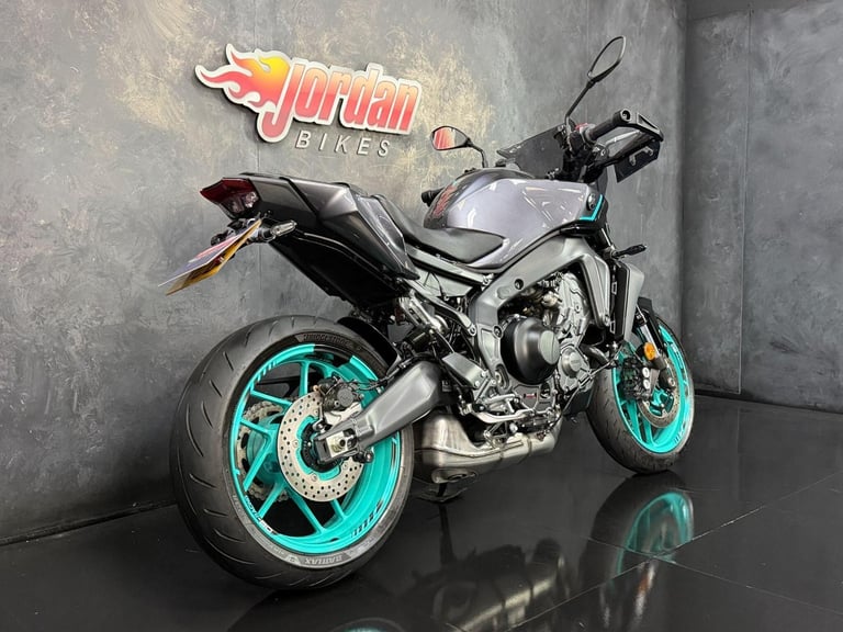 2024 Yamaha MT-09 900 Hyper-naked Euro 5