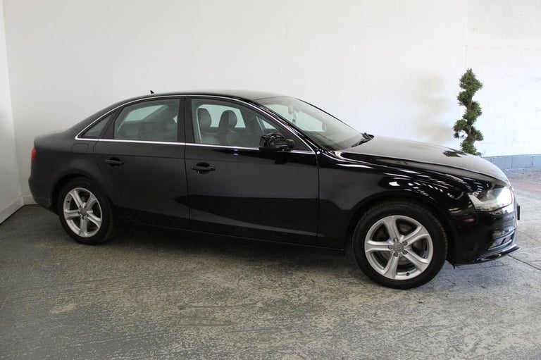 AUDI A4 2.0 TDI SE Technik quattro Euro 5 (s/s) 4dr 2013