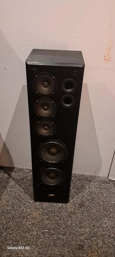 Eltax floor standing speakers 