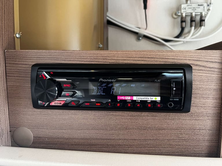 2017 Elddis Affinity 550 Elddis Affinity 550 Caravan with Kampa Awning Unlisted Petrol Automatic