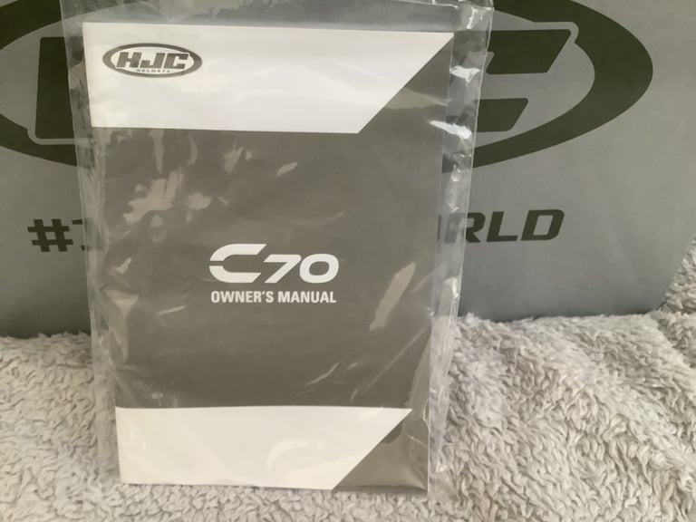 Motorcycle HJC C70 Helmet With Pin Lock Visor And Top & Front Vents Size L - Like New