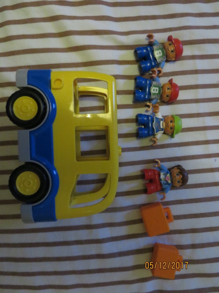 DUPLO School bus