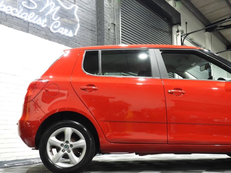 2010 60 SKODA FABIA 1.2 TSI SE HATCHBACK 5DR PETROL DSG EURO 5 (105 PS)