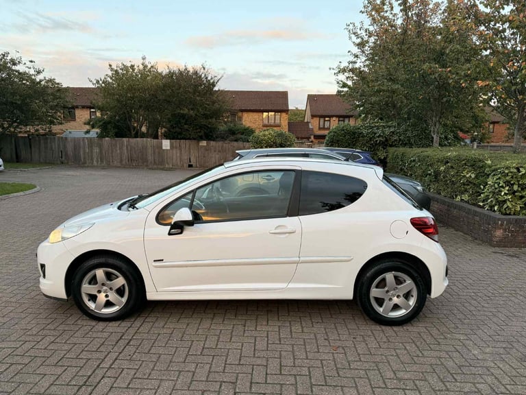 Peugeot, 207, Hatchback, 2011, Manual, 1360 (cc), 3 doors