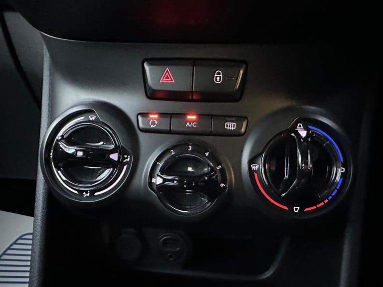 2016 Peugeot 208 1.2 PureTech Active Euro 6 5dr HATCHBACK Petrol Manual