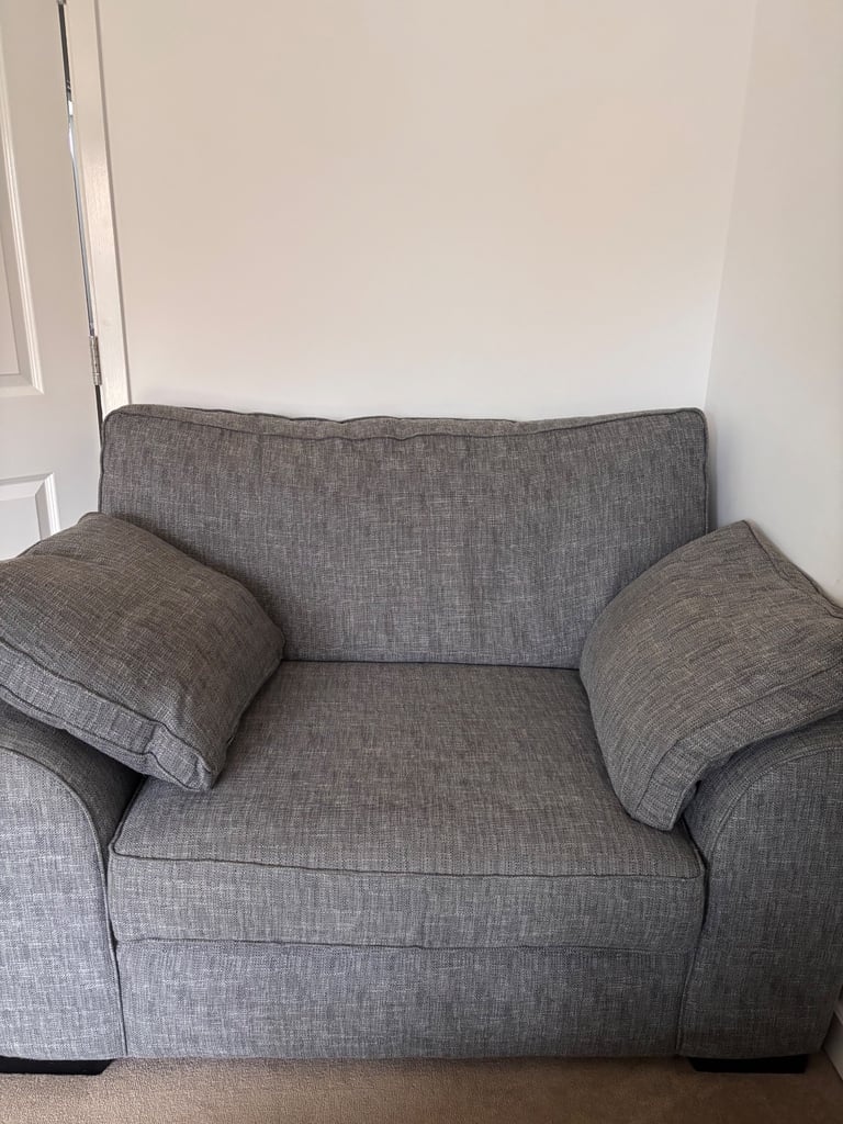 Next Love Seat 