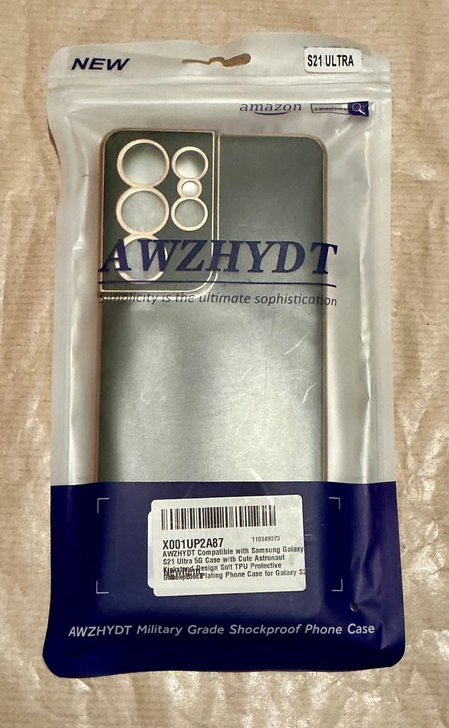 image for Samsung Galaxy S21 Ultra 5G Black Phone Case with Astronaut Kickstand Design