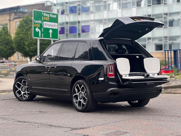 ROLLS ROYCE CULLINAN BLACK BADGE AUTO