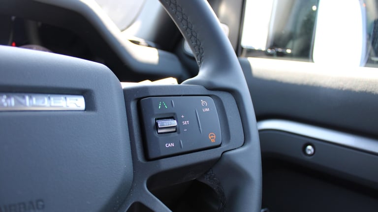 2025 Land Rover Defender Diesel Estate 3.0 D300 Outbound 130 5dr Auto SUV Diesel Automatic