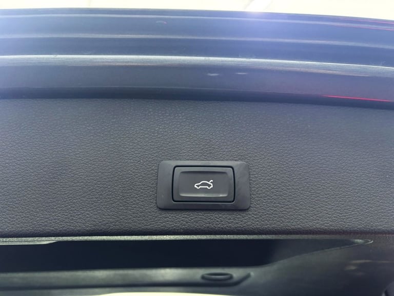 2020 Audi Q2 1.0 TFSI 30 S line SUV 5dr Petrol Manual Euro 6 (s/s) (116 ps) ESTATE Petrol Manual