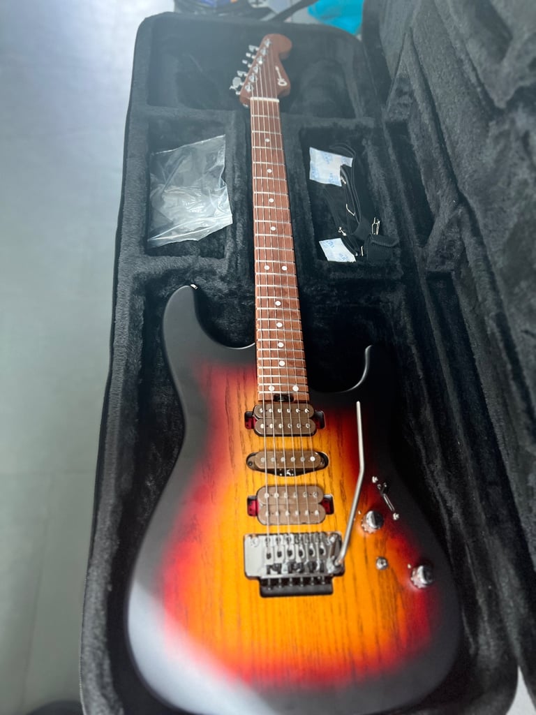 Charvel MIJ Guthrie Govan Signature