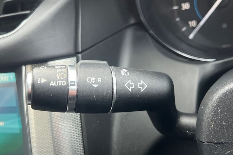 2019 19 JAGUAR XF 2.0I PORTFOLIO GPF SPORTBRAKE 5DR PETROL AUTO EURO 6 (S/S) (25