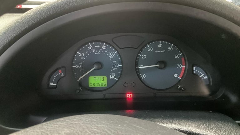 2001 51'reg Citroen Saxo 1.4 2 Desire 5 door AUTOMATIC **37,000 miles**