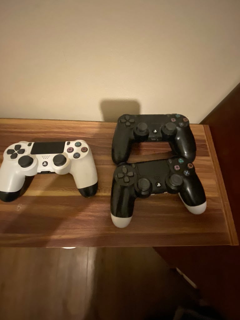 3 Broken PS4 Controllers 