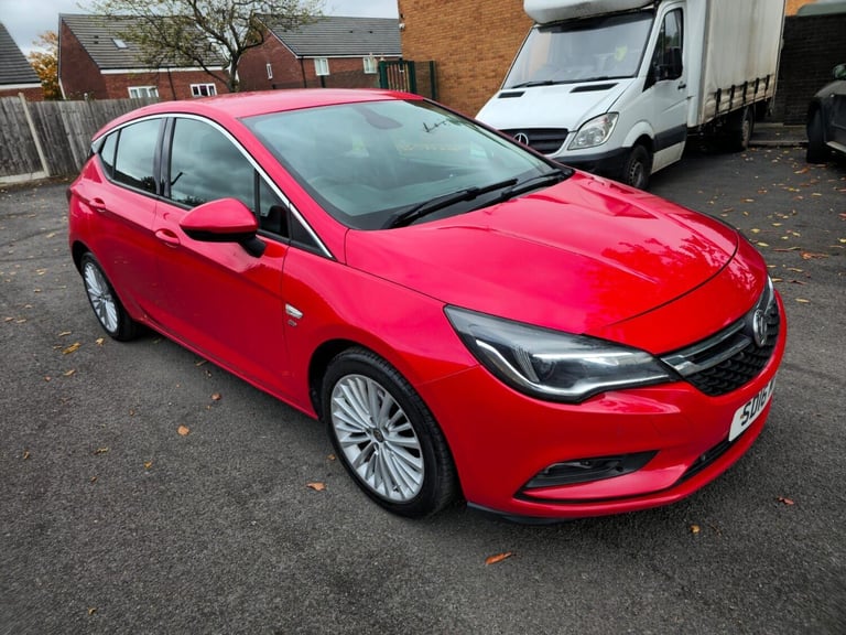 Vauxhall Astra 1.6 CDTi BlueInjection Elite Nav Euro 6 (s/s) 5dr Diesel Manual