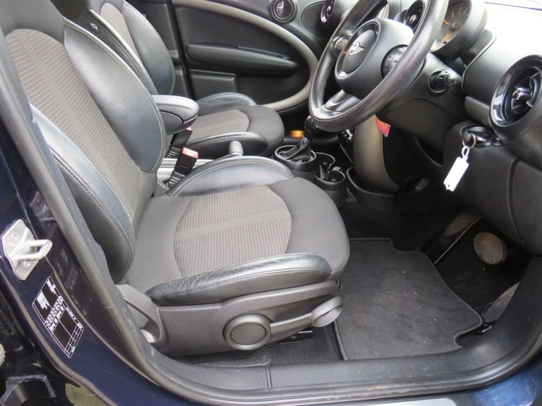 2015 MINI Countryman 1.6 Cooper 5dr Auto HATCHBACK PETROL Automatic