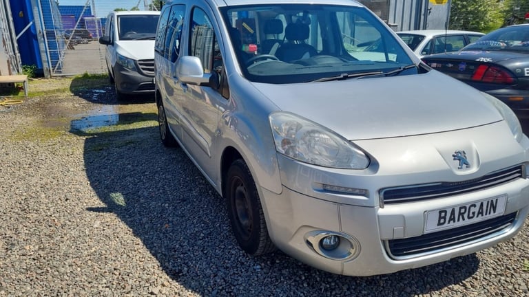 2014 Peugeot Partner Tepee 1.6 HDi 92 S 5drWheelchair accessible.  Ramp. Low mileage,  2 keys. MP...