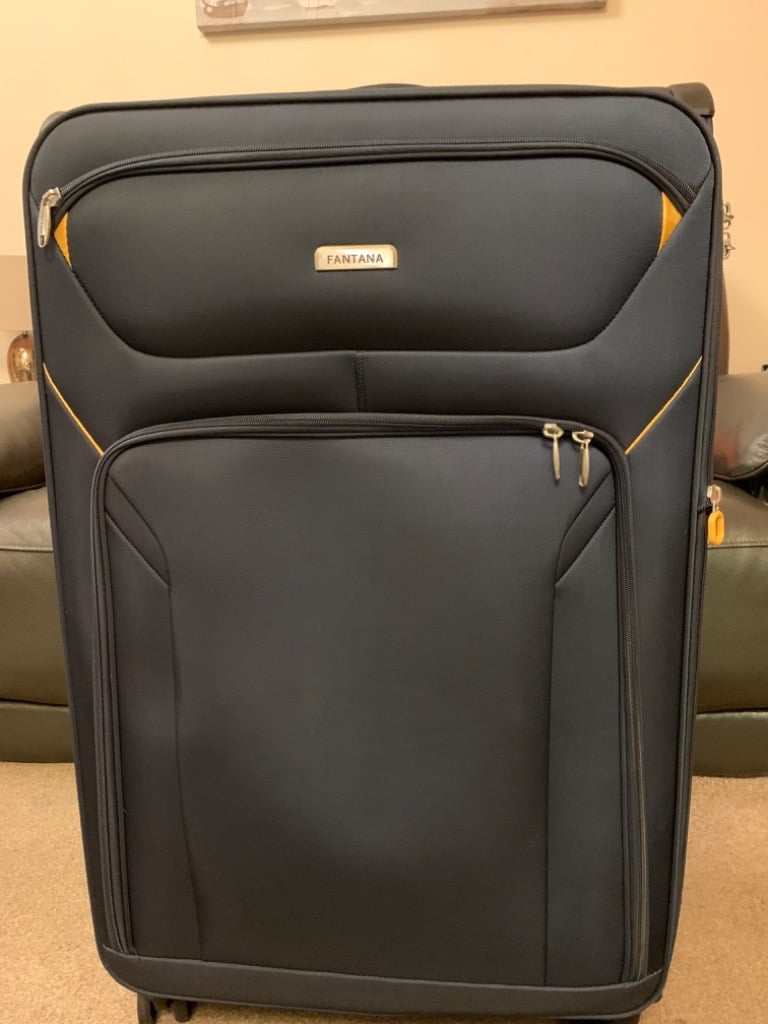 Fantanta 7002 New Mexico Spinner Suitcase