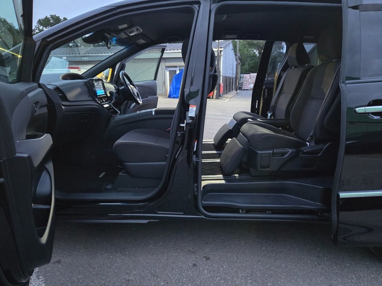 2016 Toyota Estima Aeras ULEZ compliance warranted mileage   Hybrid Electric Automatic