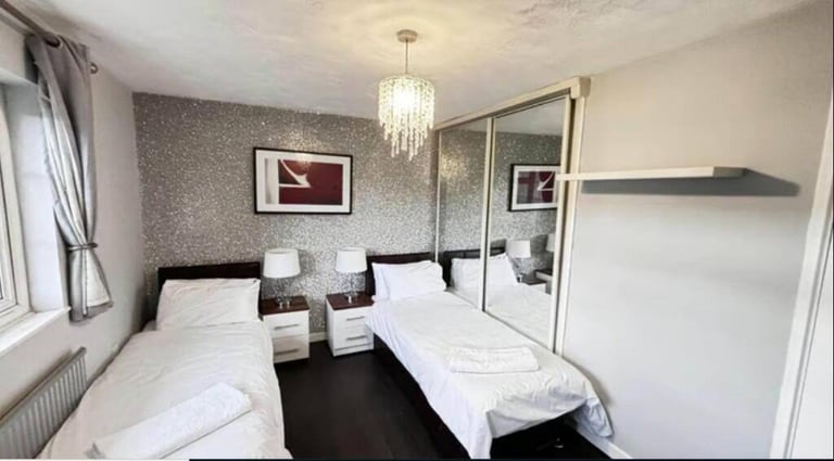 Single bed in shared double room in Newbury Park, Fully Furnished in Newbury Park