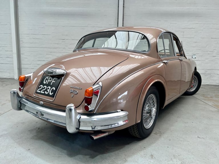 1965 Daimler V8 Petrol Automatic