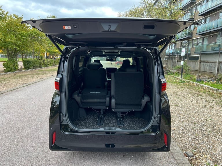  Toyota Alphard 2.5 HYBRID EXECUTIVE LOUNGE SUNROOF Petrol/Electric Hybrid Automatic