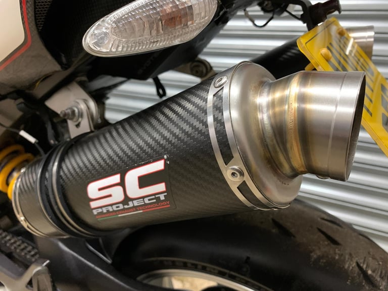 2010 Ducati M1100 MONSTER STREETFIGHTER STYLE CLASSIC MOTORCYCLE (LOW MILES)