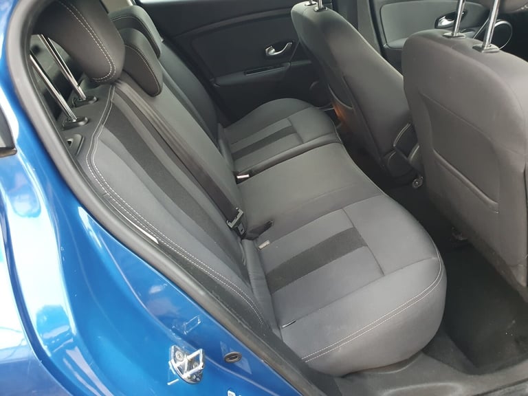 2010 Renault Megane 1.6 16V Dynamique TomTom Hatchback 5dr Petrol Manual Euro 5