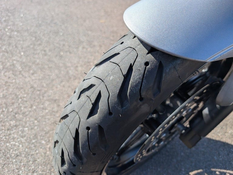 2015 SUZUKI GLADIUS 650