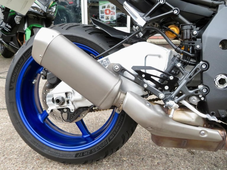 YAMAHA MT-10 SP 2022