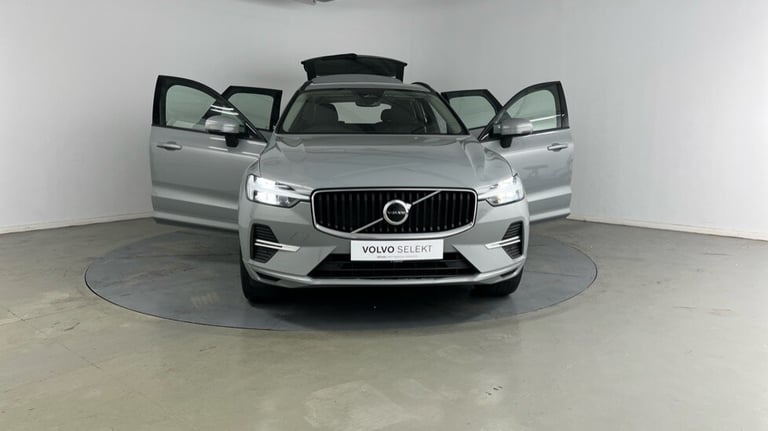 2023 Volvo XC60 Core, B5 AWD Mild hybrid, Petrol Estate Petrol Automatic