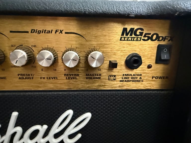 Marshall MG50 DFX Amp With Pedal.