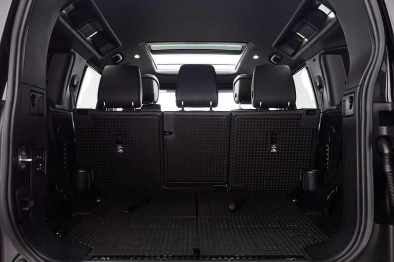 2022 Land Rover Defender 110 3.0 D300 MHEV X-Dynamic HSE SUV 5dr Diesel Auto 4WD Euro 6 (s/s) (30...