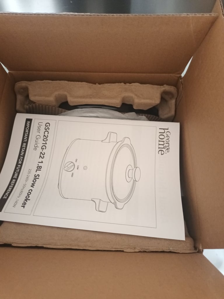 Brand new slow cooker