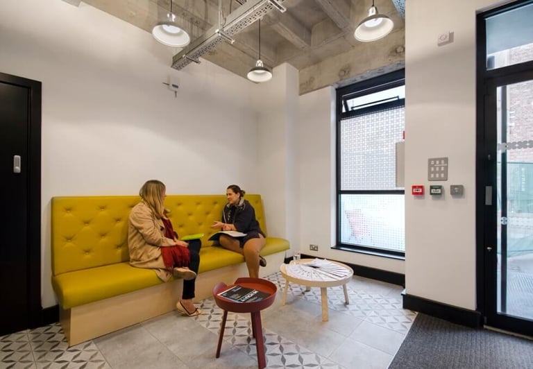 *Chancery Lane* Private Serviced Offices: Units from 7 to 200 desks for rent WC2A