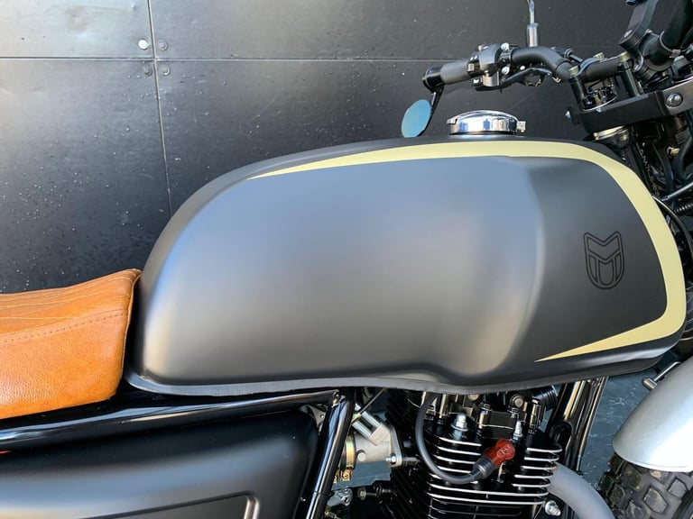 MUTT AKITA 125 LEARNER LEGAL HPI CLEAR LOW MILEAGE 1 OWNER 