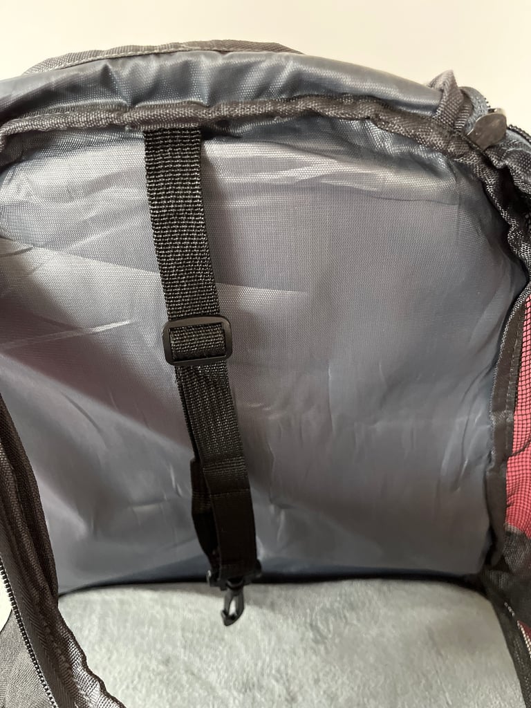 Small dog/puppy back/ front carrier
