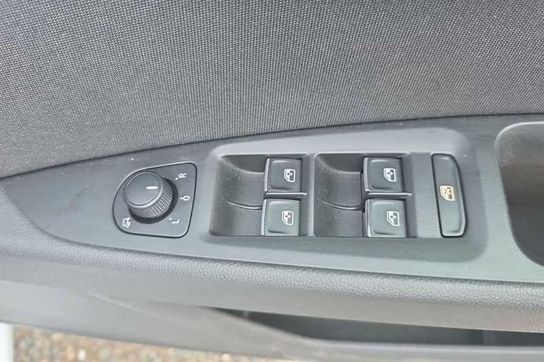 2020 SEAT Leon 1.5 TSI EVO FR Hatchback 5dr Petrol Manual Euro 6 (s/s) (150 ps) Hatchback Petrol ...