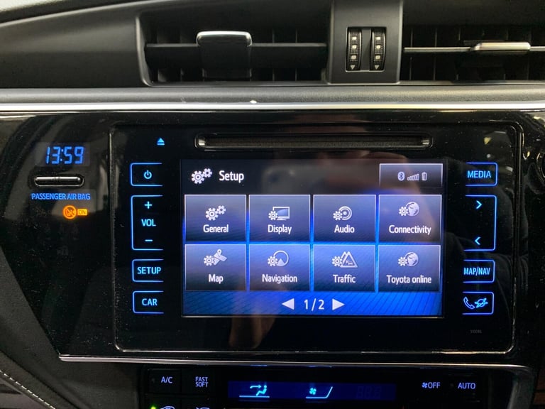 2018 Toyota Auris 1.8 VVT-h Design CVT Euro 6 (s/s) 5dr HATCHBACK Petrol/Electric Hybrid Automatic